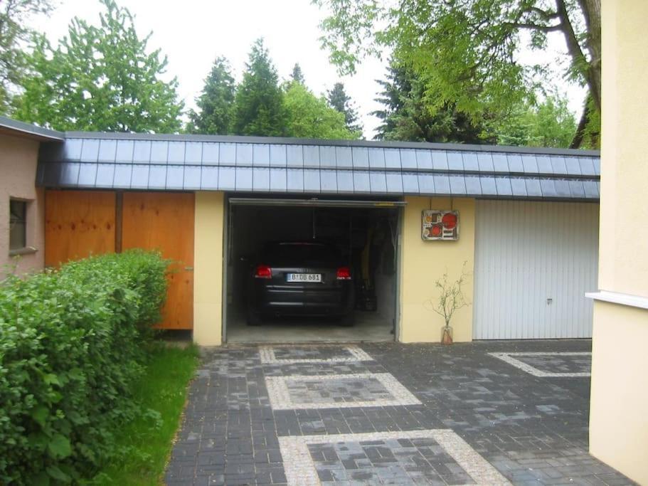 Town-villa, Apartment, Living With Big Sofa Bed , 2 Bedroom, 1kitchen, 1bathroom, 1 Office, 1 Garden *