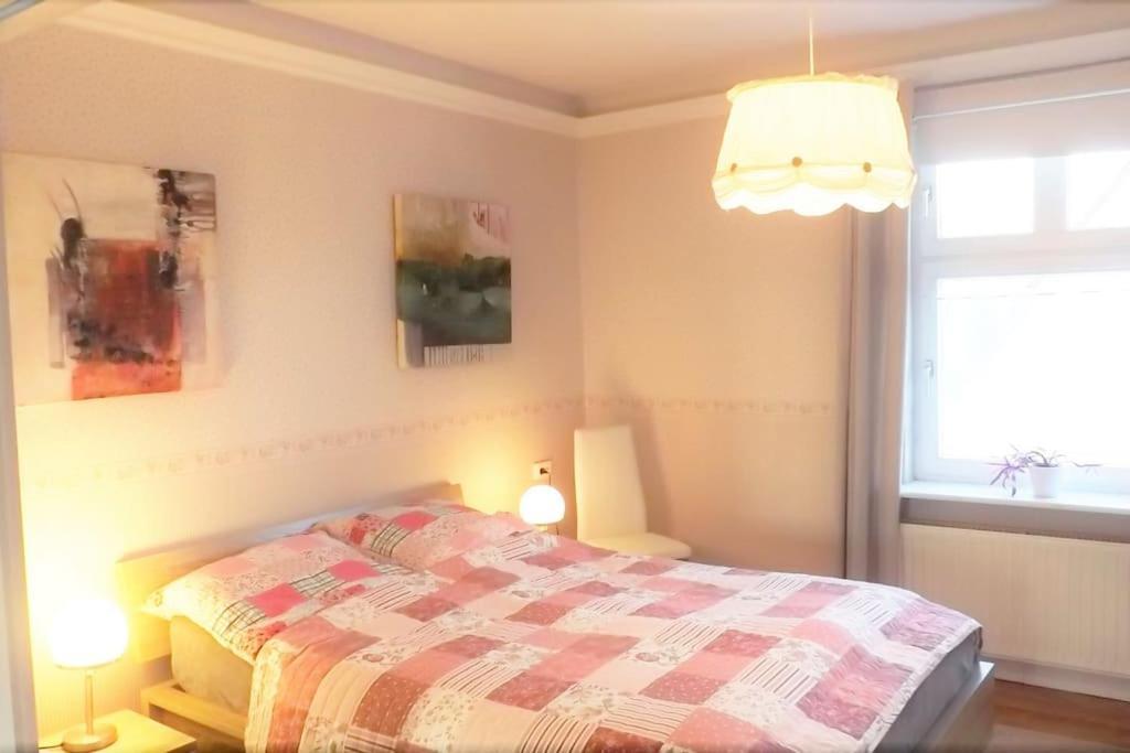 Town-villa, Apartment, Living With Big Sofa Bed , 2 Bedroom, 1kitchen, 1bathroom, 1 Office, 1 Garden Appartement Berlijn