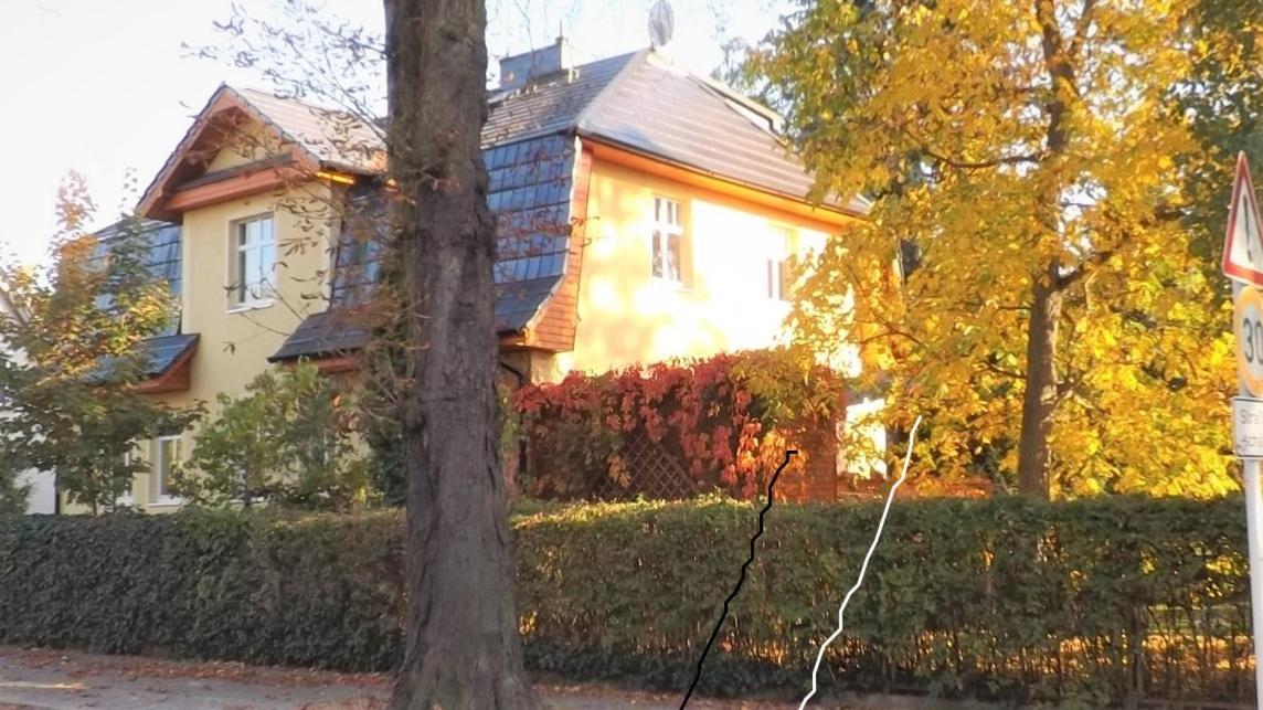Town-villa, Apartment, Living With Big Sofa Bed , 2 Bedroom, 1kitchen, 1bathroom, 1 Office, 1 Garden Berlijn